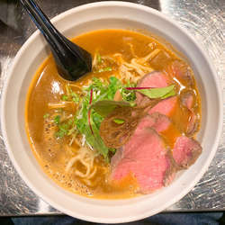 ぶるずラーメン（手もみ麺）＋玉子