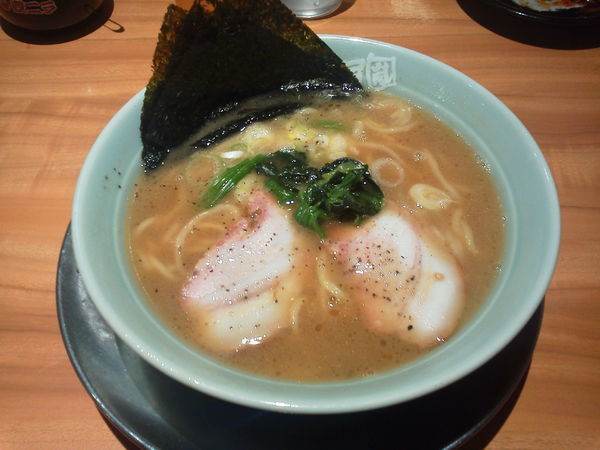 「藤崎家 740円」@らあめん花月嵐 新都心店の写真