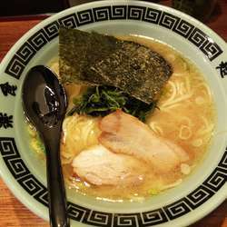 助らーめん　中盛り（￥680）