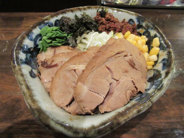 「限定　味噌まぜそば（８５０円）＋チャーシュー×２」@活龍 期間限定麺処 みつきの写真