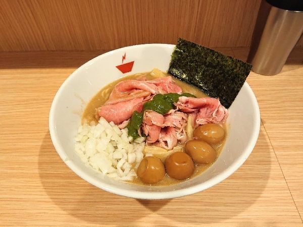 「蟹そば＋ハーフ肉増し・燻製うずら・辛味」@crab台風。の写真