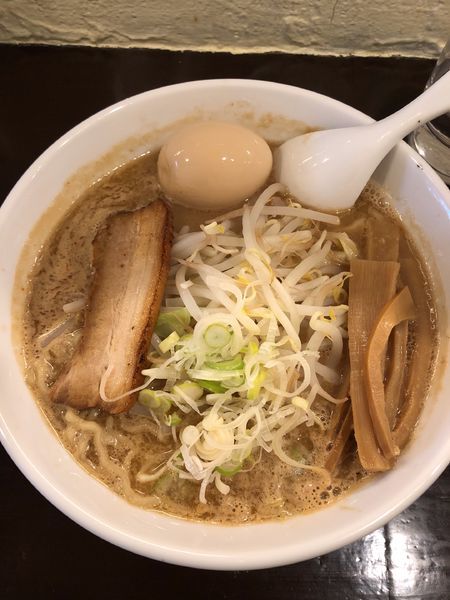 「【ゲリラ限定】海老絞り味噌ラーメン850円」@づゅる麺 池田の写真