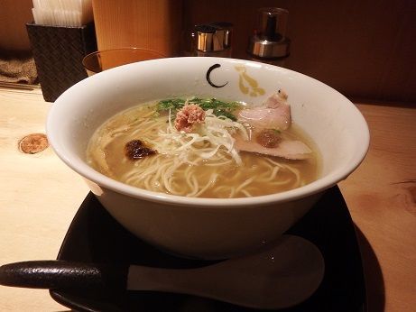 「真鯛と蛤の塩そば」@SOBAHOUSE 金色不如帰 新宿御苑本店の写真