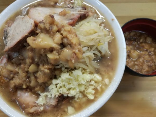 「豚ラーメン」@俺の生きる道 白山店の写真