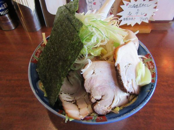 「ヤングラーメン（８５０円）＋大盛＋野菜マシ＋まんぷくＴＰ」@北海道らーめん ひむろ 龍ヶ崎店の写真