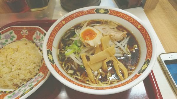 「醤油ラーメン+半炒飯_600円」@中華食堂 一番館 中野南口店の写真