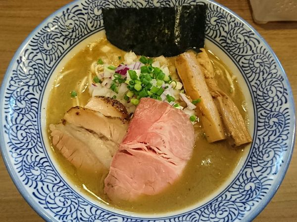 「濃厚煮干しそば」@煮干しつけ麺 宮元の写真