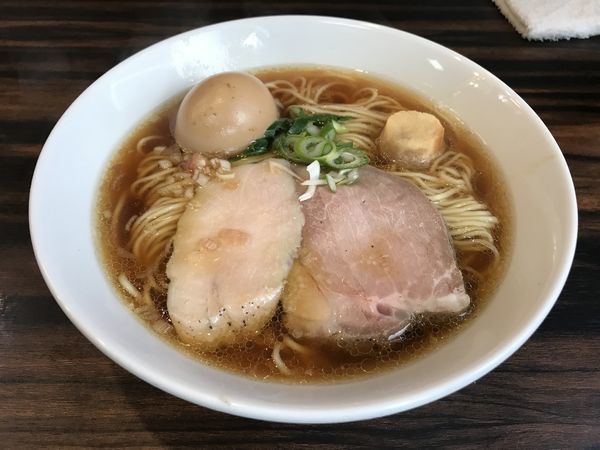 「アジ煮干の中華そば＋懐かしの固ゆで玉子」@中華そば 梟の写真