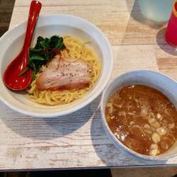 旨辛つけ麺800円醤油味