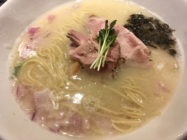 「鯛そば 濃厚 塩」@noodles kitchen GUNNERS 新丸子店の写真