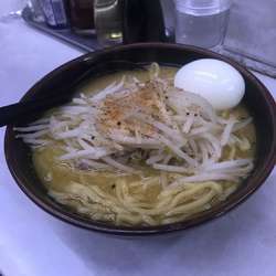 みそバターラーメン　太打麺　ゆでたまご