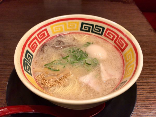 「九州じゃんがら半熟玉子入」@東京じゃんがら ecute上野店の写真