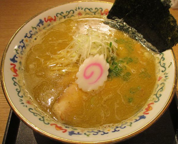 「濃厚煮干しそば　780円」@中華そば 勝本の写真