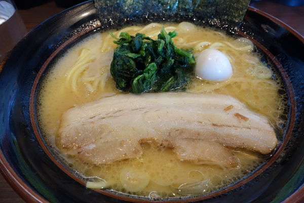 「醤油豚骨らーめん500円（2/3まで）」@横浜家系ラーメン やまふじ家 野田店の写真