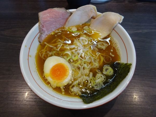 「鶏TON醤油ラーメン」@拉麺 水輝の写真