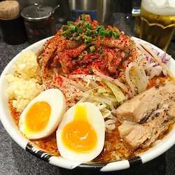 龍冴の旨辛豚そば