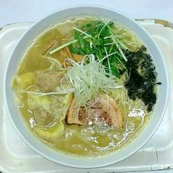 ワンタン塩らーめん(細麺)