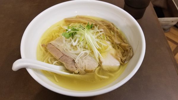 「鶏塩拉麺」@麺屋 心羽の写真