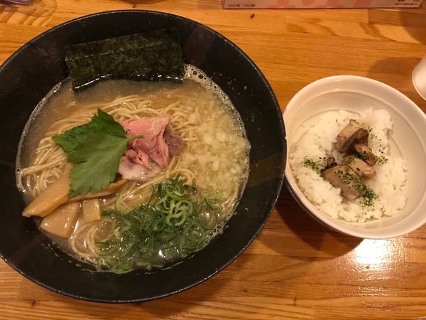 「カマスと鱠の煮干し中華そば〜おい飯付〜細麺 1,000円」@麺屋 ひな多の写真