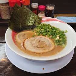 ラーメン￥750＋替玉￥100