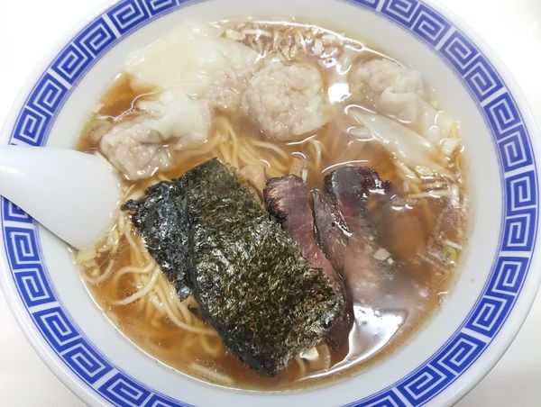 「ワンタン麺（肉）」@支那そば いしはらの写真