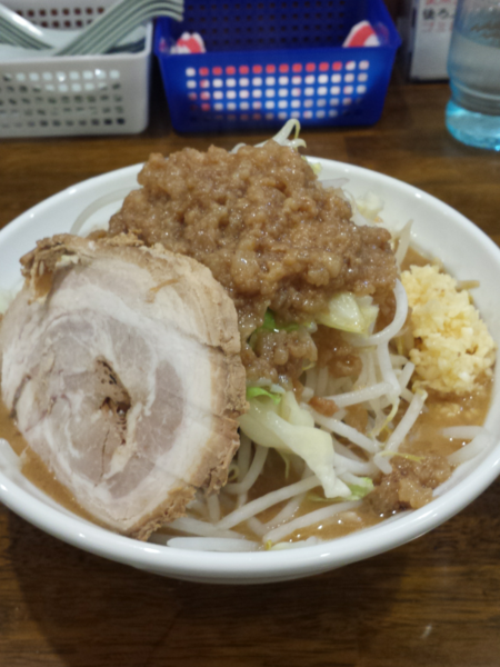 「【冬季限定】味噌　中850円」@爆麺亭 所沢店の写真