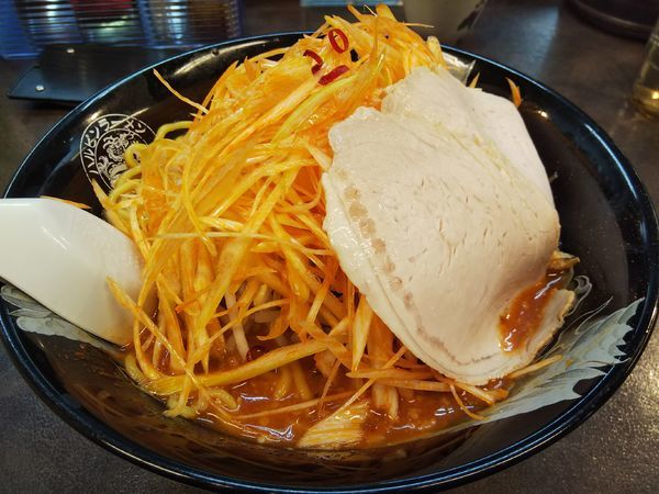 「【限定】火山　：中辛　※チャーシュー代替　※㋗で５００円」@ハルピンラーメン 松本並柳店の写真