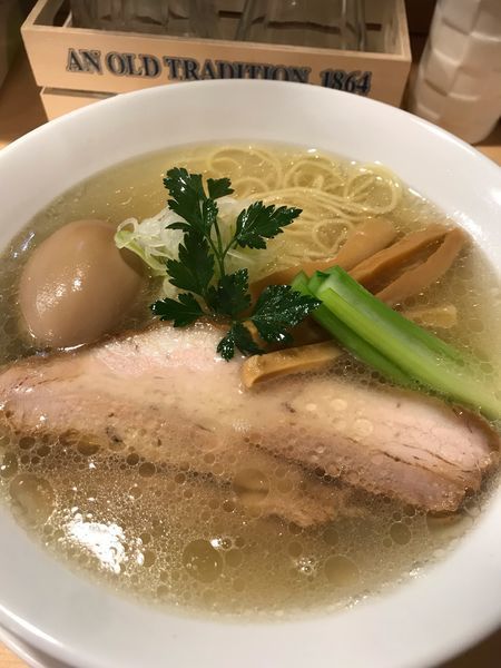 「塩ラーメン+味玉」@らーめんDINING れんげの写真
