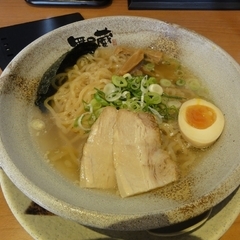 越後秘蔵麺 無尽蔵 箕面家の画像