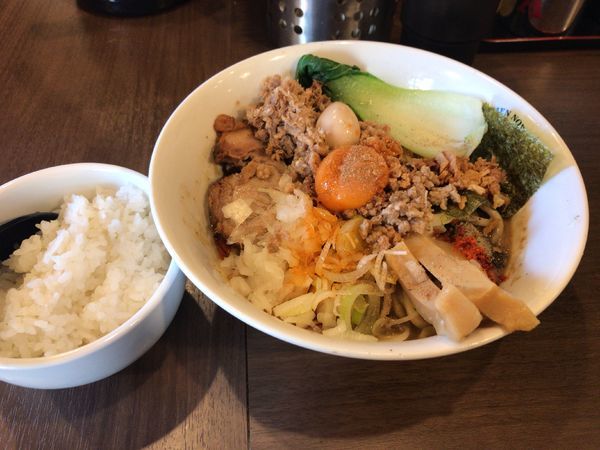 「まぜそば　担々に変更　白めし」@狼煙 東大宮店の写真