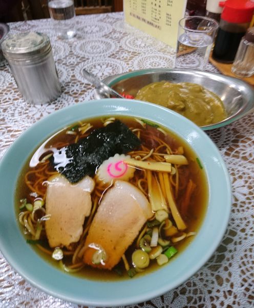 「中華そば 半カレー」@きんそばの写真