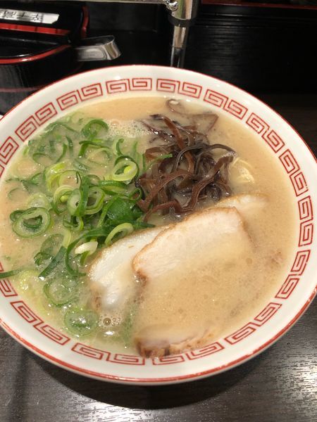 「ラーメン 680円」@博多らーめん 濱田屋 北千住店の写真