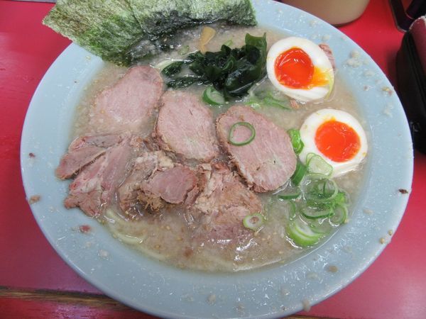 「塩チャーシューメン（７４０円）＋味玉６０円」@ラーメンショップ 牛久結束店の写真