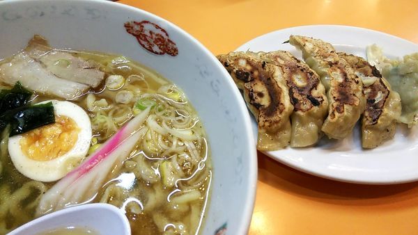 「醤油ラーメン　餃子」@ラーメン金ちゃんの写真