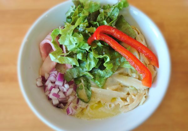 「ベジ・鶏らーめん、メンマと玉ねぎ増し」@らーめん コッコの写真