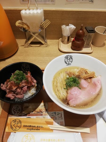 「【柴崎亭】煮干しそば▪ローストビーフ丼1000円」@むぎくらべの写真