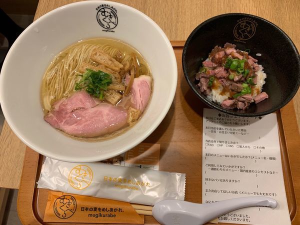 「純煮干しそば、ローストビーフ丼セット1000円」@むぎくらべの写真