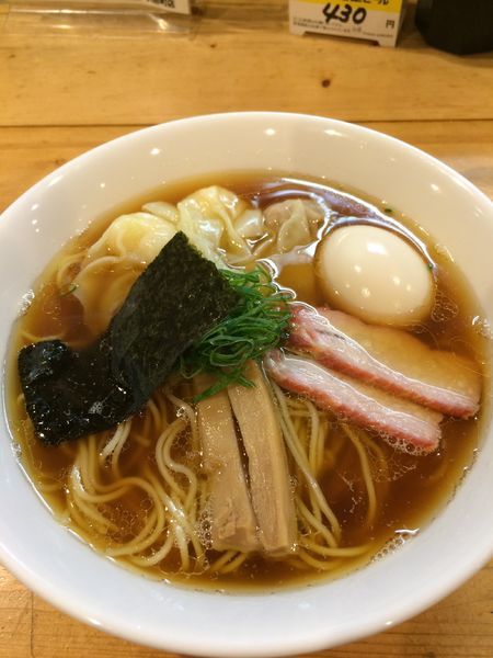 「黒出汁特製ワンタン麺900円➕味付子100円」@支那そば 大和 稲荷町本店の写真