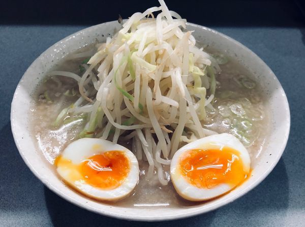 「塩ラーメン＋味玉（￥800）」@ラーメン 虎ノ門店の写真