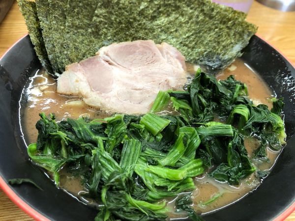 「のりほうれん草ラーメン」@麺家 紫極の写真