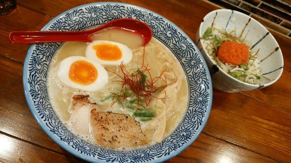 「味玉濃厚鶏白湯　明太子ご飯」@麺屋 楽のすけの写真