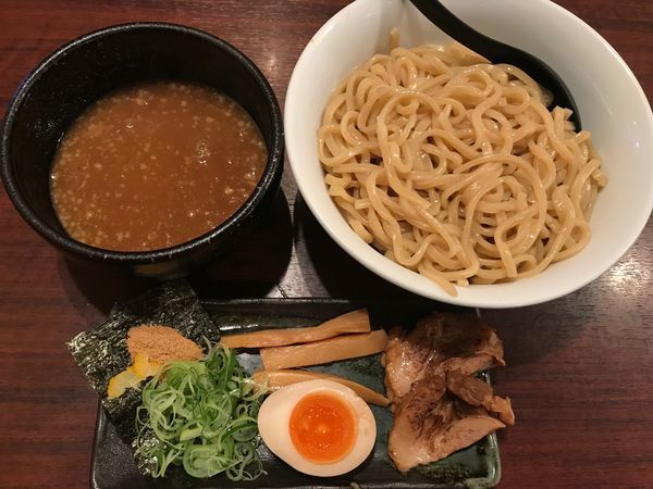 「超濃厚魚介とんこつつけ麺(大盛) ¥820」@ラーメン春樹 小田原店の写真