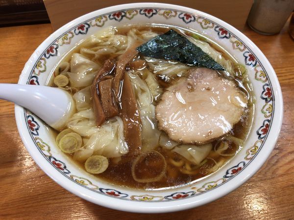 「ワンタン麺」@春木屋 荻窪本店の写真