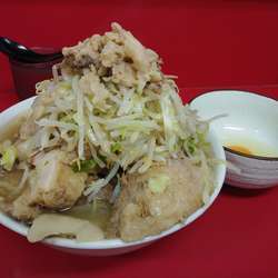 小ラーメン豚増し