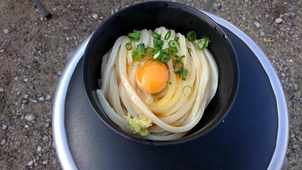 「うどん「冷・小」玉子付き　230円」@須崎の写真