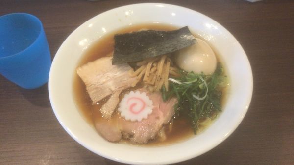 「醤油味玉らーめん（中盛）：880円」@麺や 河野の写真