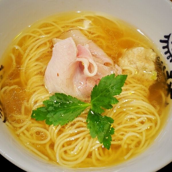「【平日夜限定】天草大王１００％白醤油ラーメン ９５０円他」@特級中華蕎麦 洋介の写真