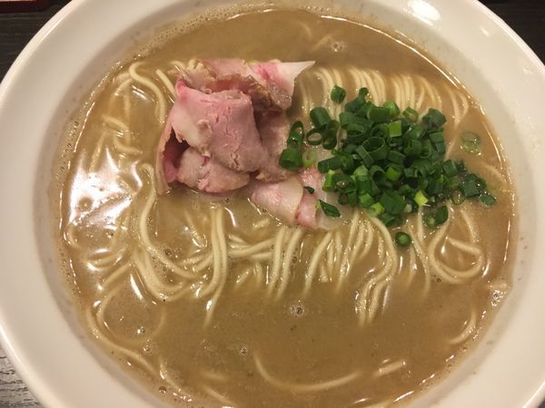 「Rock crab soba＋烏賊ワタの和え玉」@灰汁中華 丿貫 福富町本店の写真