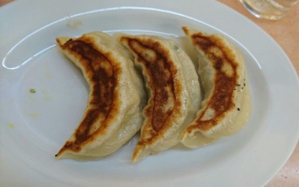 「ビールセット980円の餃子」@味の紅龍の写真