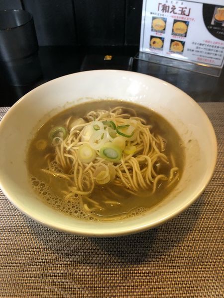 「かけそば醤油 700円 和え玉シロ300円」@煮干乱舞 越谷店の写真